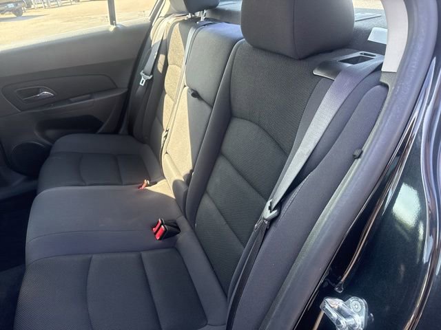 Used 2016 Chevrolet Cruze LT w/ Technology Package FWD image 19