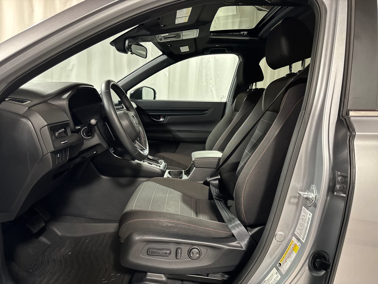 Used 2023 Honda CR-V Sport image 3