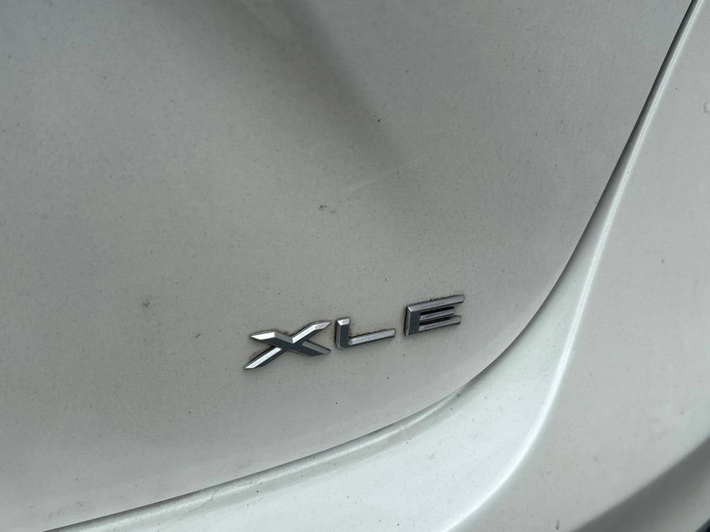 Used 2014 Toyota Avalon XLE Premium FWD image 31
