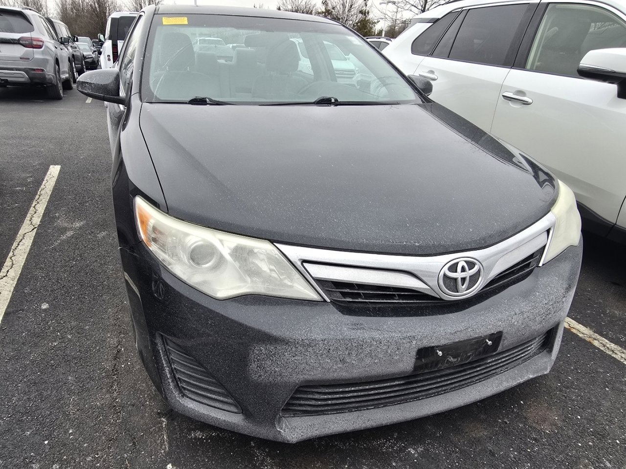 Used 2014 Toyota Camry LE image 2