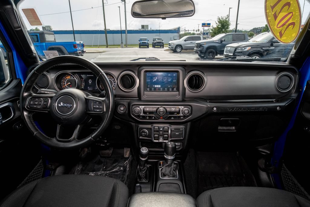 Used 2021 Jeep Wrangler Unlimited Sport AWD/4WD image 10