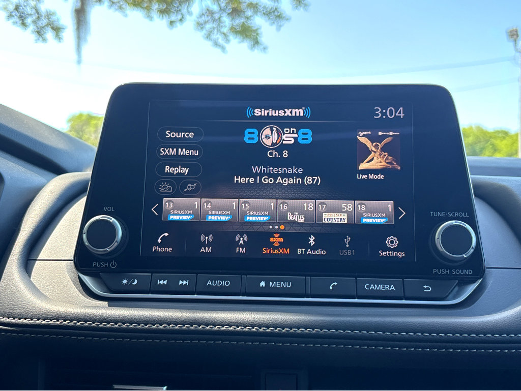 Used 2024 Nissan Rogue SV w/ SV Premium Package image 11