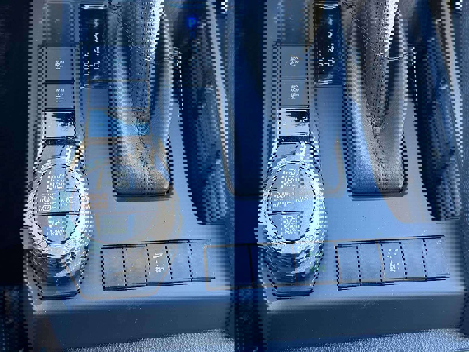 New 2025 Toyota Tacoma TRD Off-Road image 19