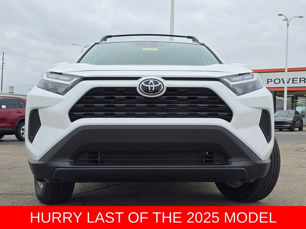 New 2025 Toyota RAV4 XLE image 14
