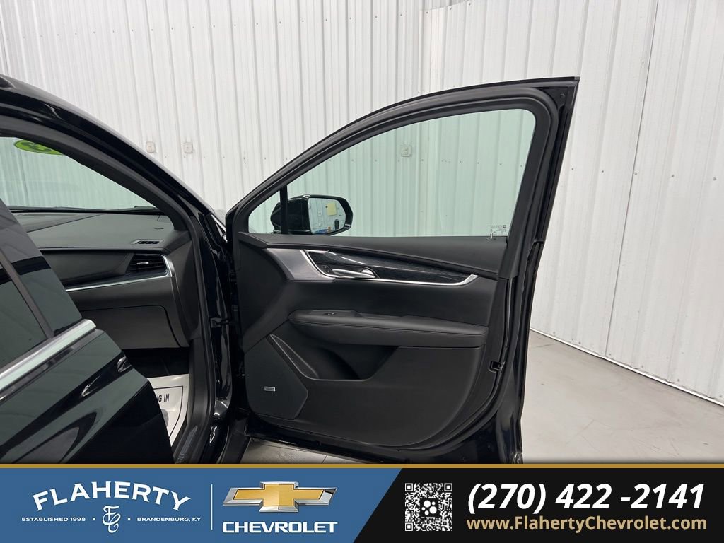 Used 2023 Cadillac XT5 Premium Luxury image 14