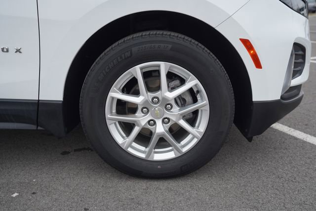 Used 2022 Chevrolet Equinox LT w/ Driver Convenience Package image 42