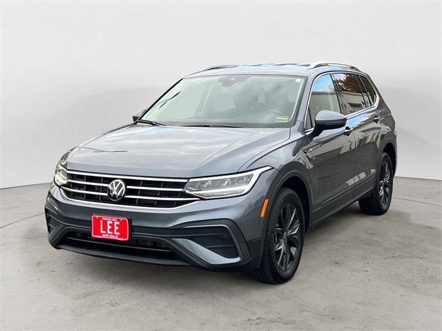 Used 2024 Volkswagen Tiguan SE image 1