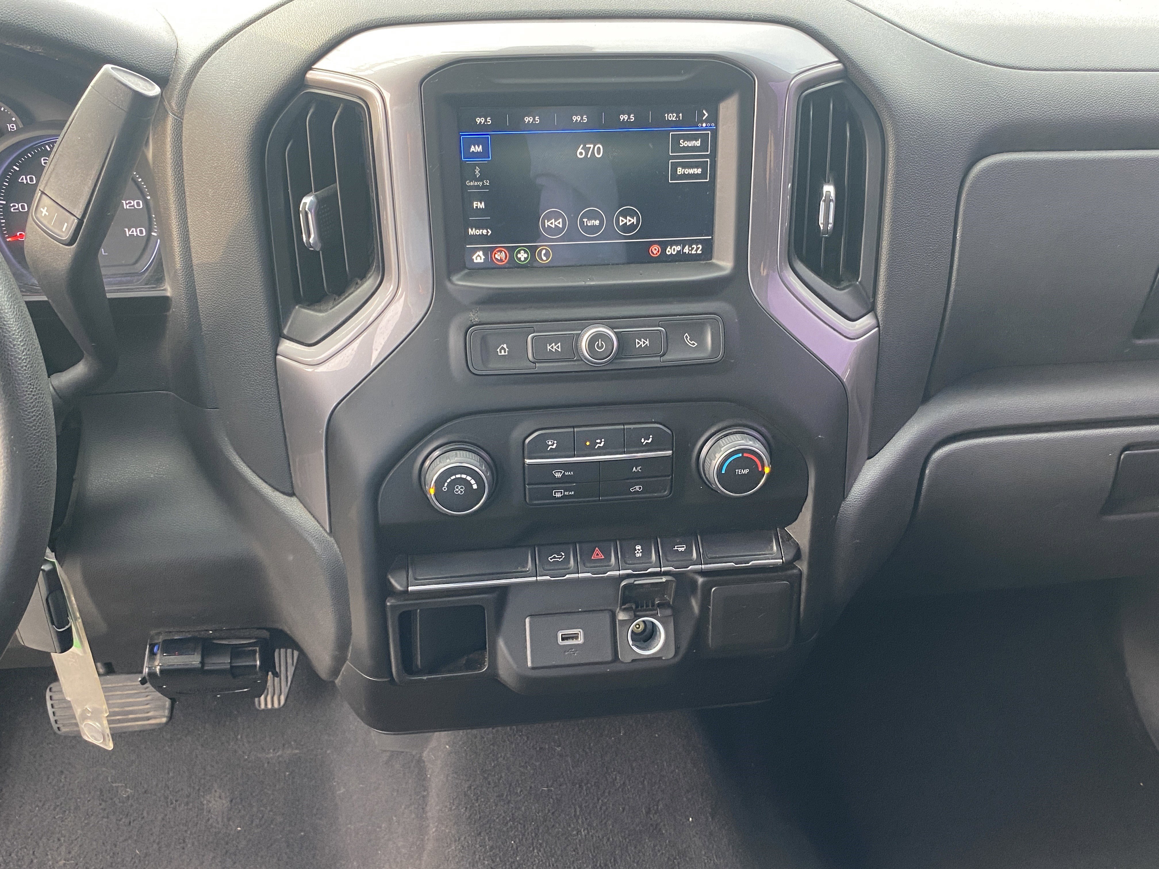 Used 2019 Chevrolet Silverado 1500 Custom w/ Custom Value Package image 16
