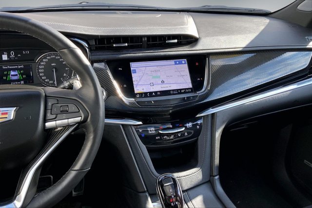 Used 2025 Cadillac XT6 Sport AWD/4WD image 5