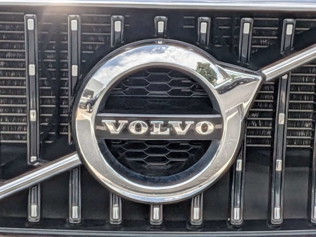 Used 2019 Volvo V90 T5 Cross Country w/ Protection Package Premier AWD/4WD image 10
