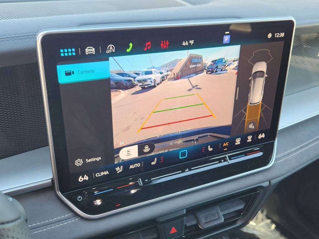 New 2026 Volkswagen Tiguan SE R-Line image 9