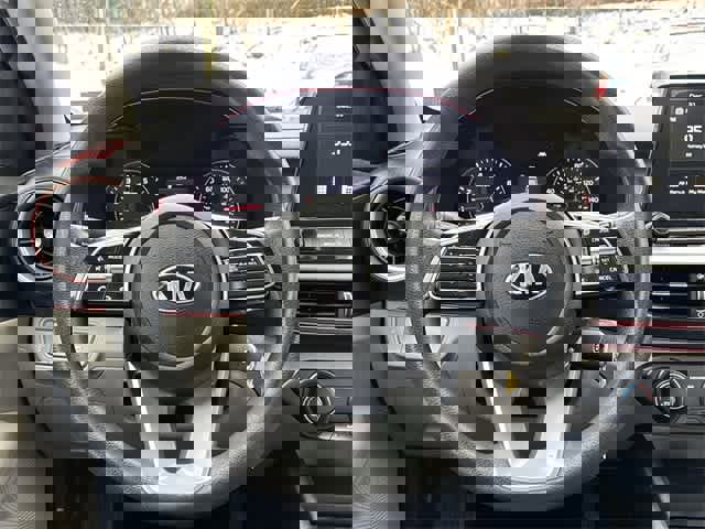 Used 2021 Kia Forte LXS image 7