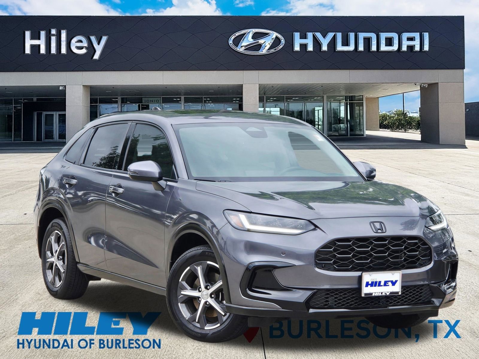 Used 2025 Honda HR-V EX-L image 2