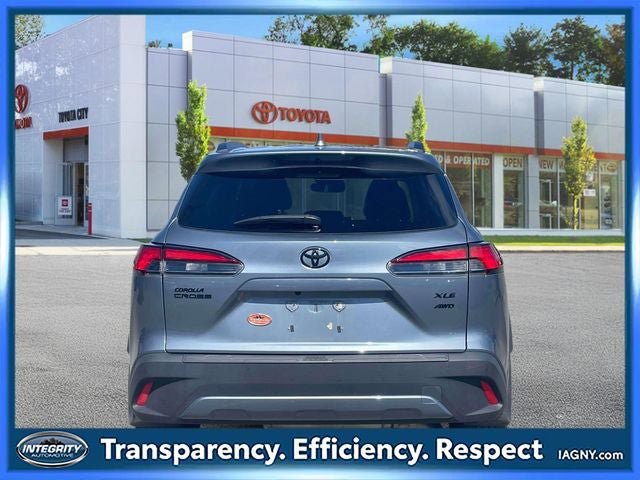 Used 2023 Toyota Corolla Cross XLE w/ Convenience Package image 7