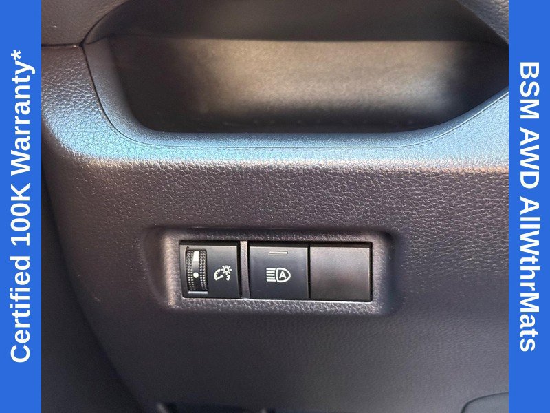Used 2025 Toyota RAV4 LE AWD/4WD image 29