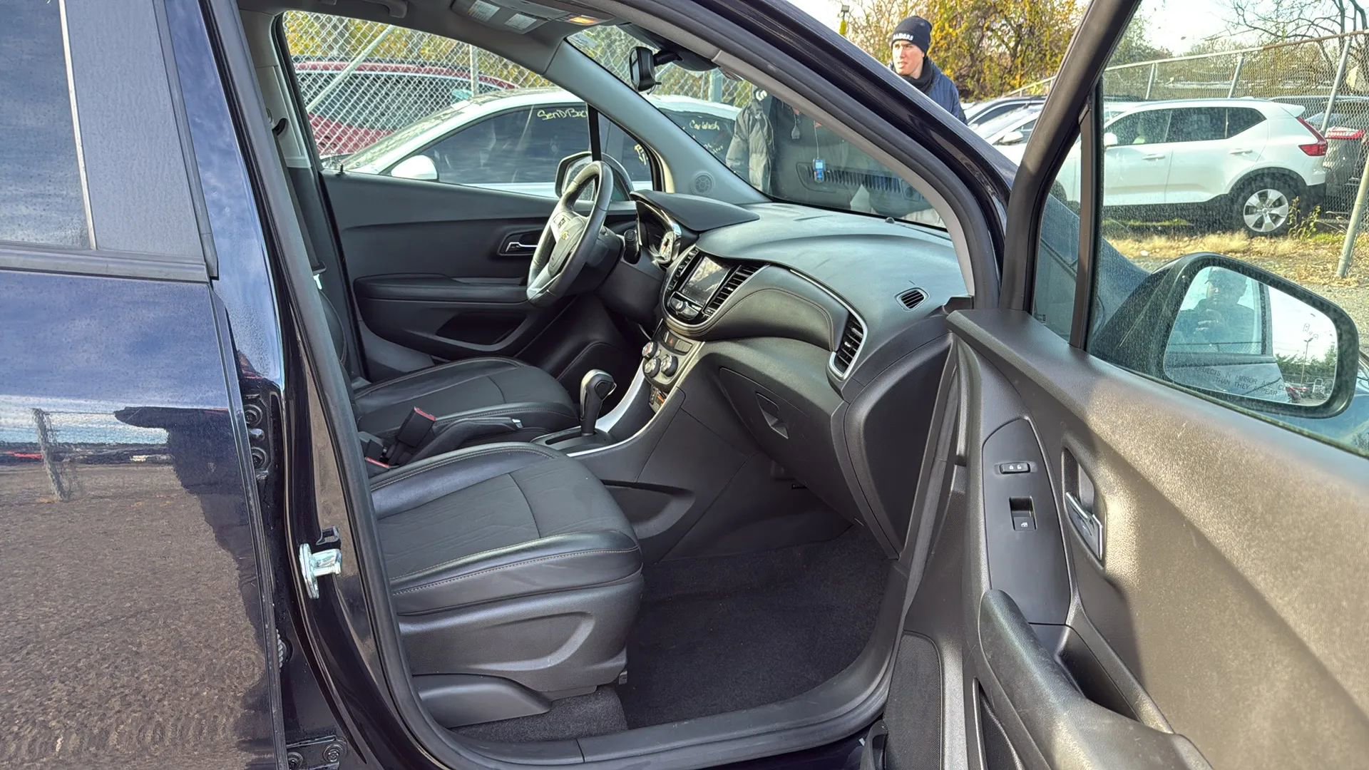 Used 2021 Chevrolet Trax LT w/ Driver Confidence Package image 25