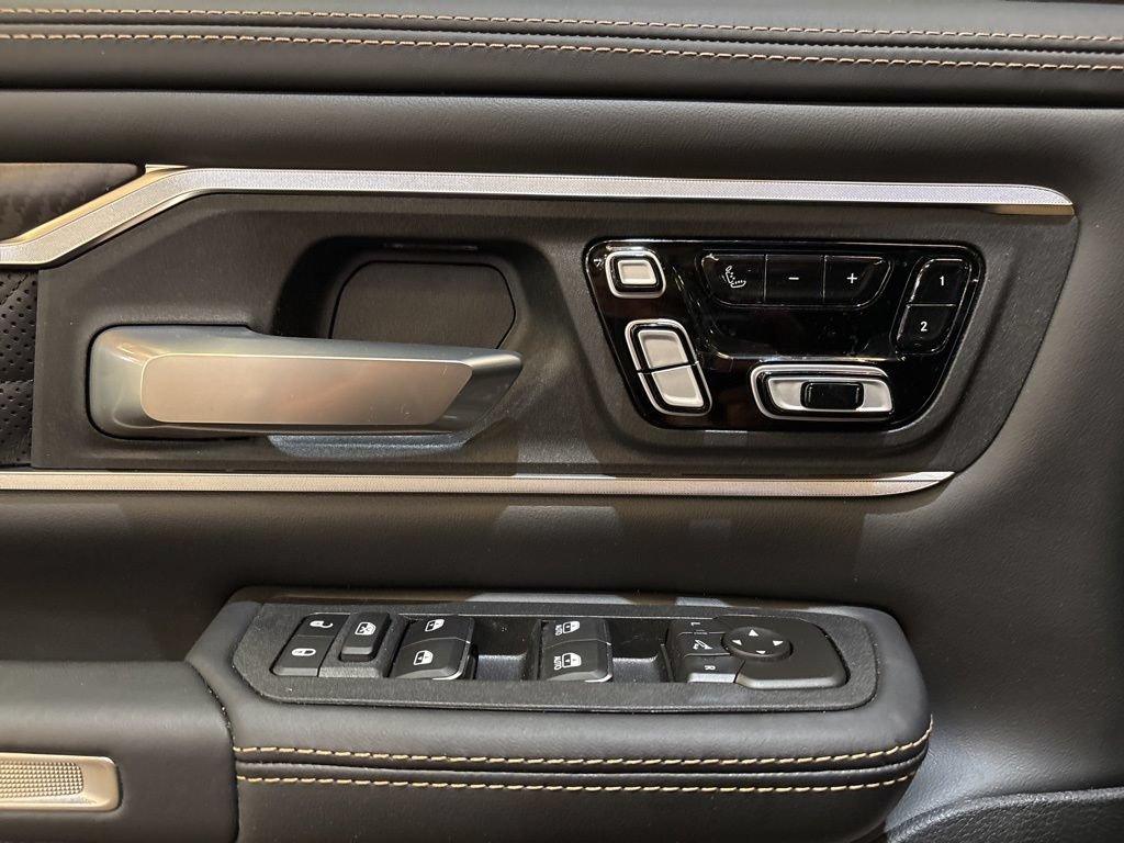 New 2026 RAM 1500 Tungsten w/ Trailer Tow Group AWD/4WD image 20