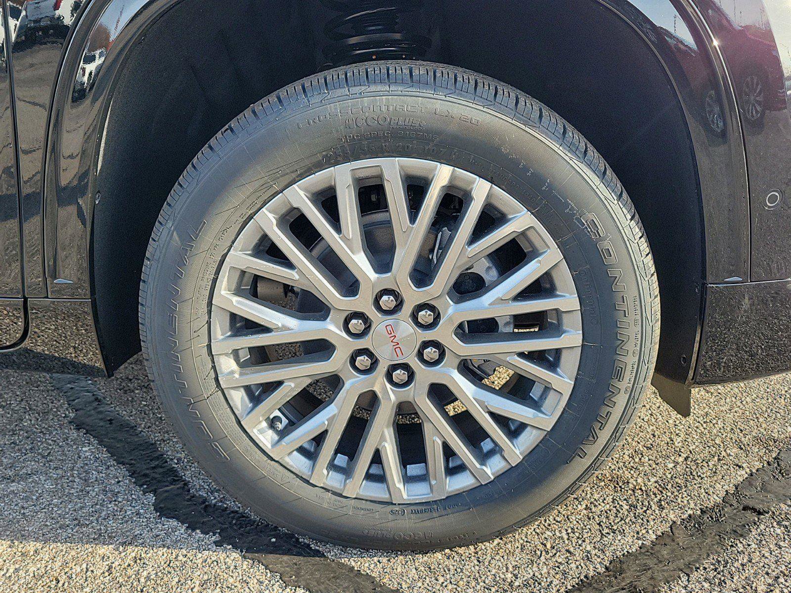 New 2026 GMC Acadia Denali w/ Super Cruise Package image 5