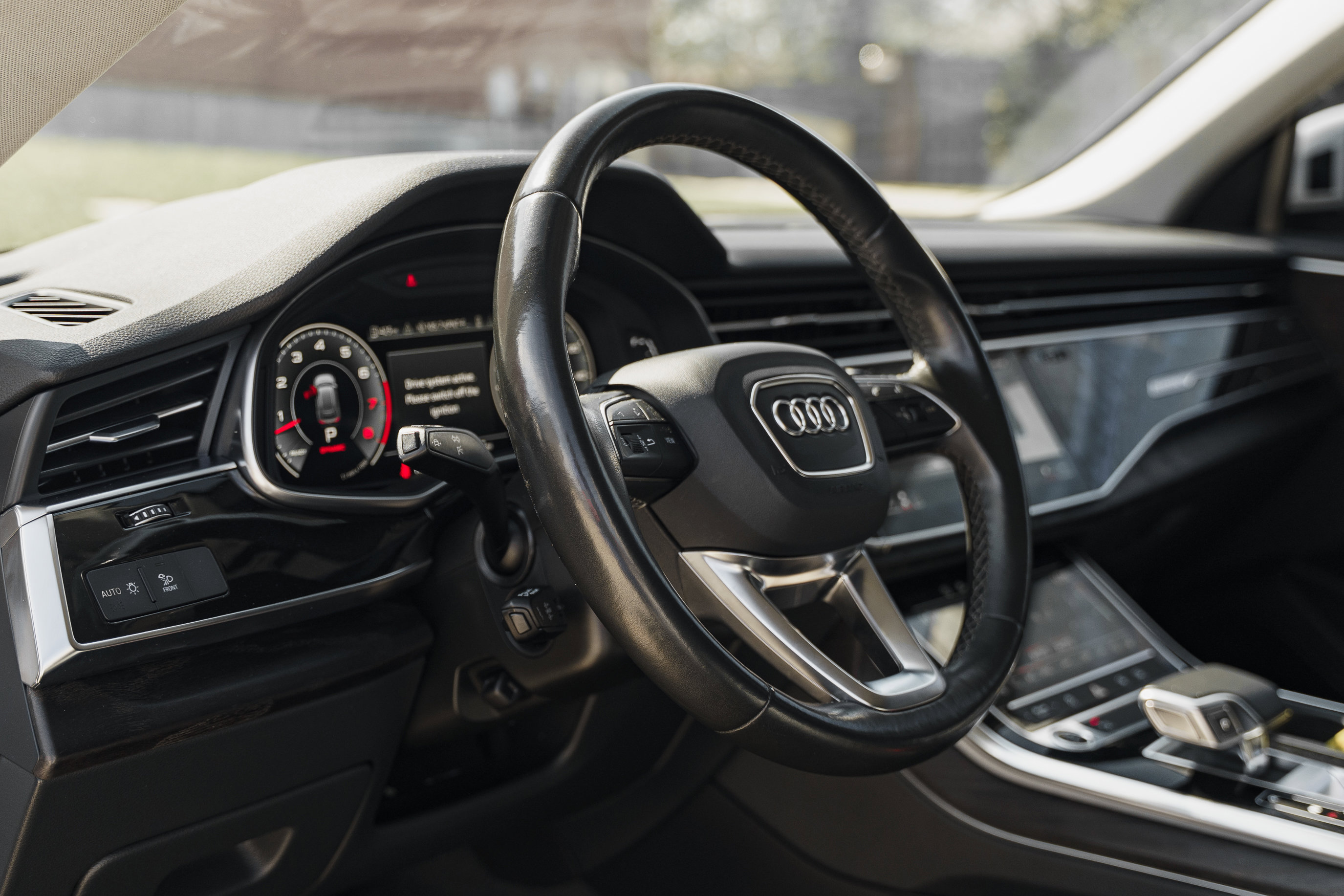 Certified 2022 Audi Q8 Premium Plus image 9