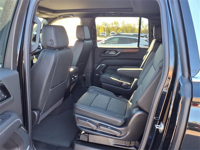 New 2026 GMC Yukon XL Denali w/ Sun & Power Step Package image 29
