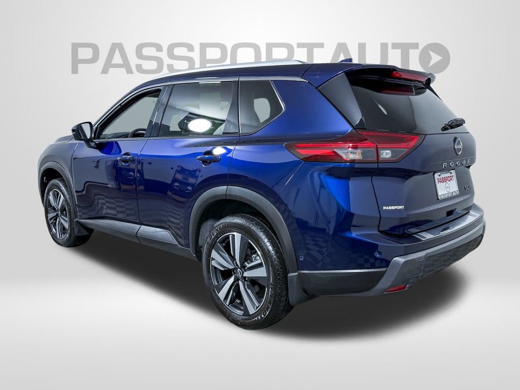 Certified 2024 Nissan Rogue SL image 7