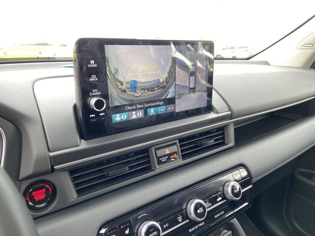 Used 2025 Honda Pilot Elite image 35