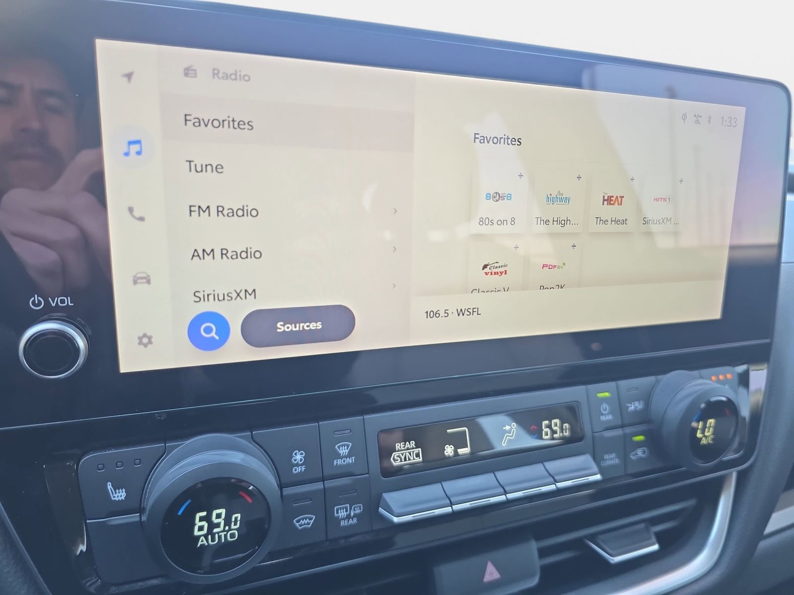 Used 2025 Toyota Grand Highlander AWD image 17