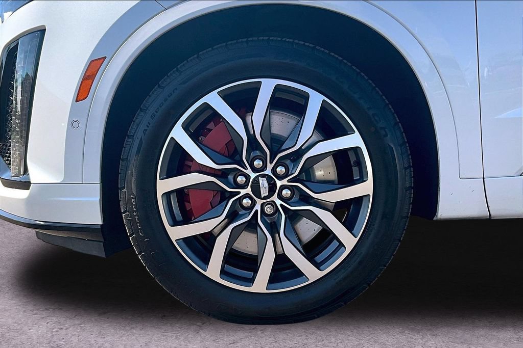 Used 2023 Cadillac XT6 Sport w/ Platinum Package AWD/4WD image 30