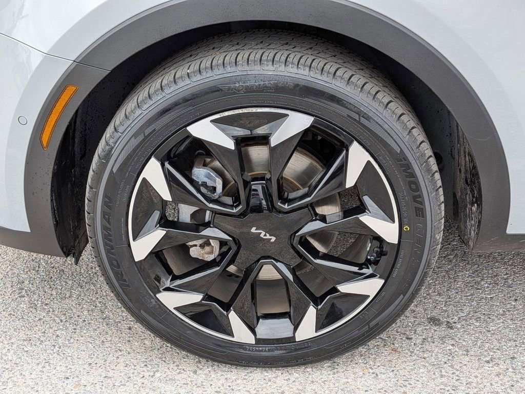 Used 2024 Kia Sorento SX image 11