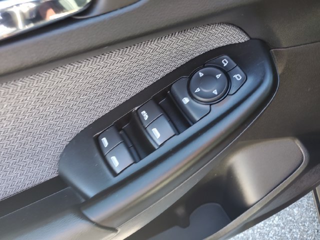Used 2023 Chevrolet TrailBlazer LT FWD image 21