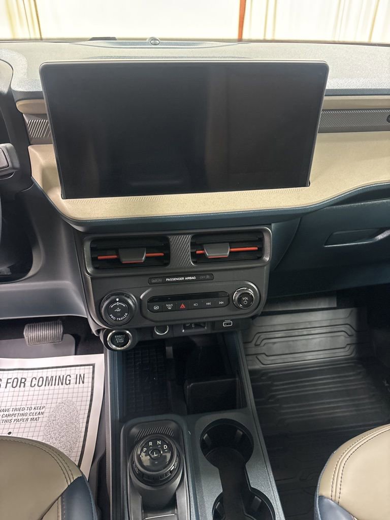 Used 2025 Ford Maverick Lariat AWD/4WD image 13