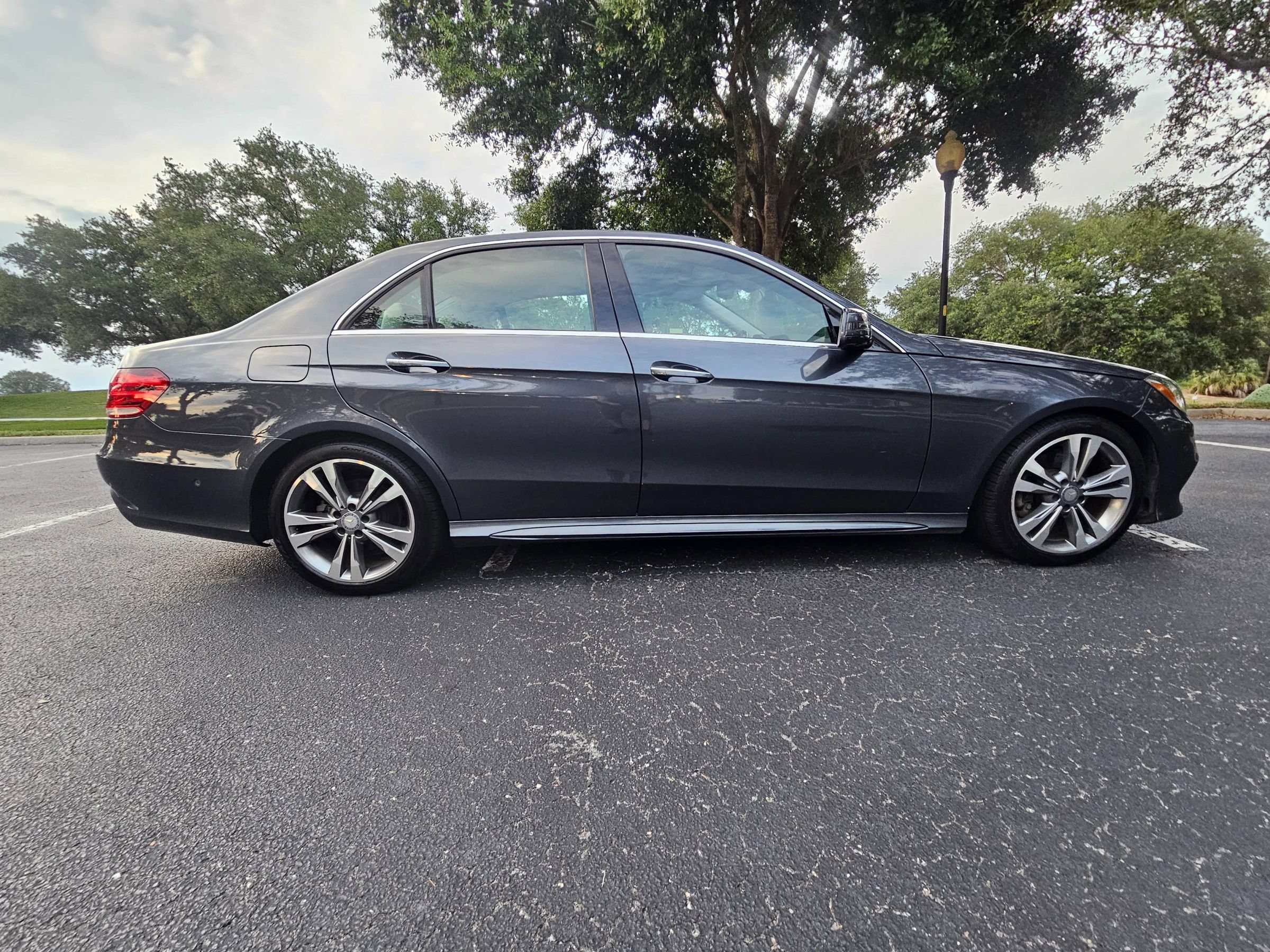 Used 2016 Mercedes-Benz E 350 Sedan image 6