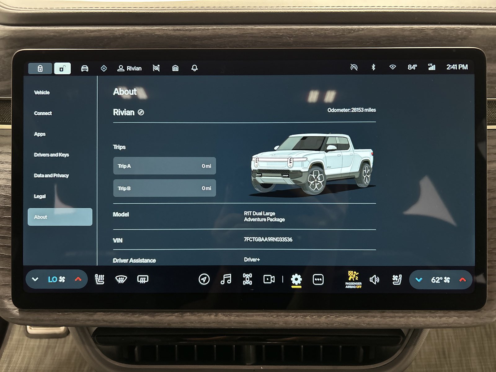 Used 2024 Rivian R1T Adventure Dual AWD/4WD image 27