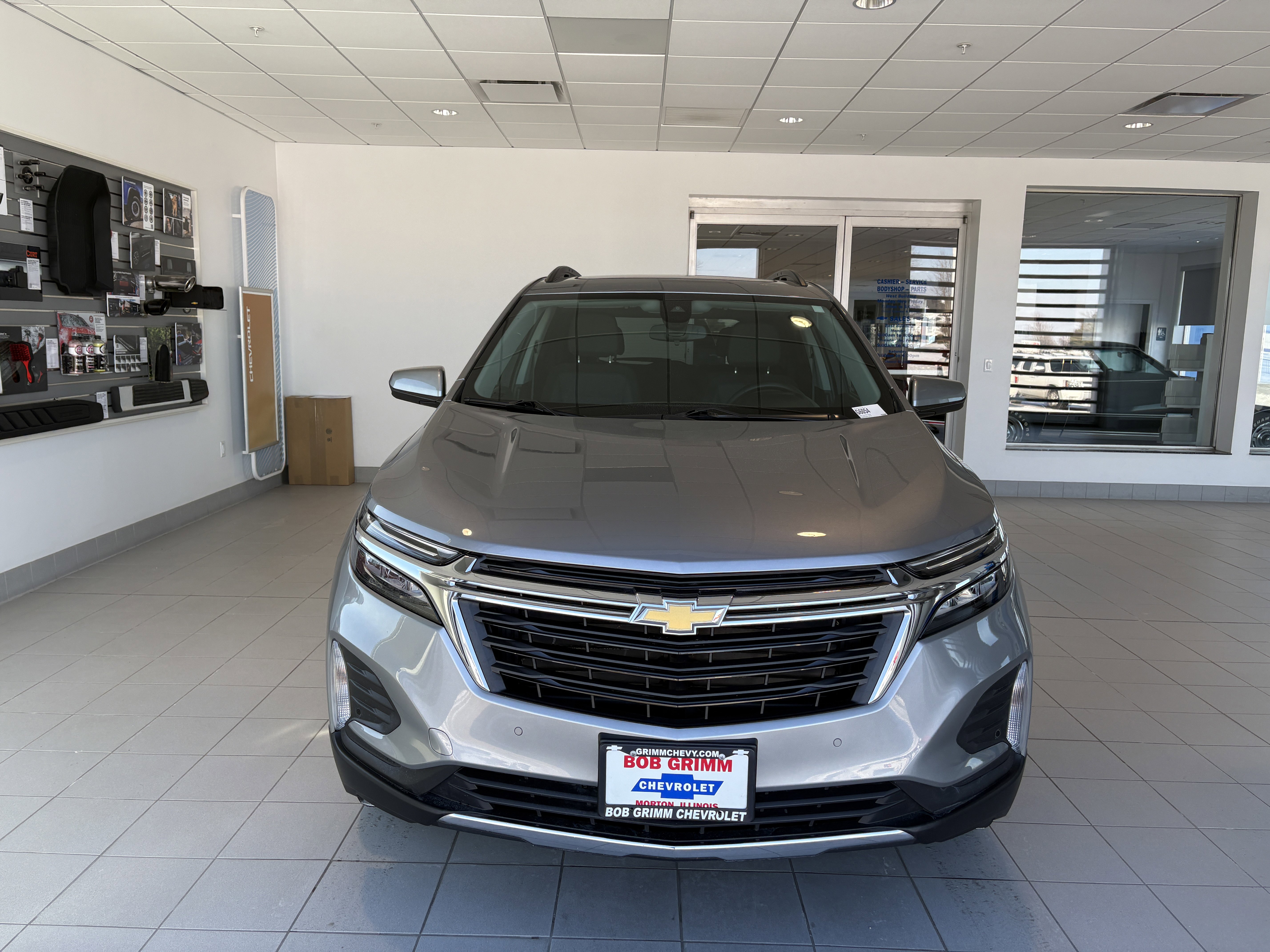 Used 2024 Chevrolet Equinox LT w/ LPO, Floor Liner Package image 7