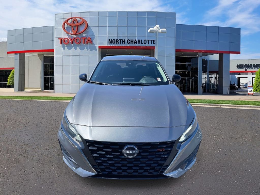 Used 2025 Nissan Altima 2.5 SR image 4