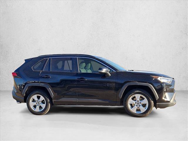 Used 2019 Toyota RAV4 XLE image 4
