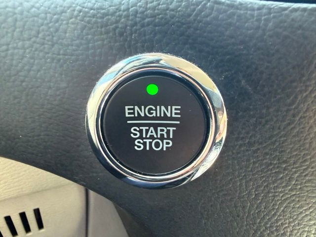 Used 2019 Ford Edge Titanium w/ Cold Weather Package image 31