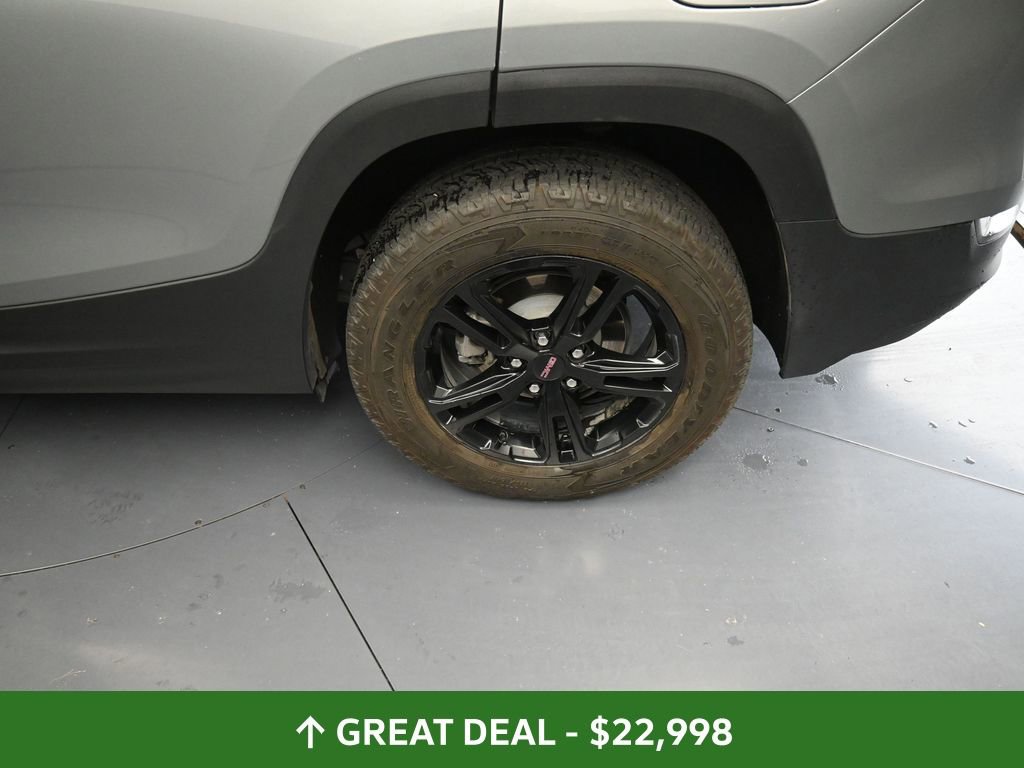 Used 2023 GMC Terrain AT4 image 19