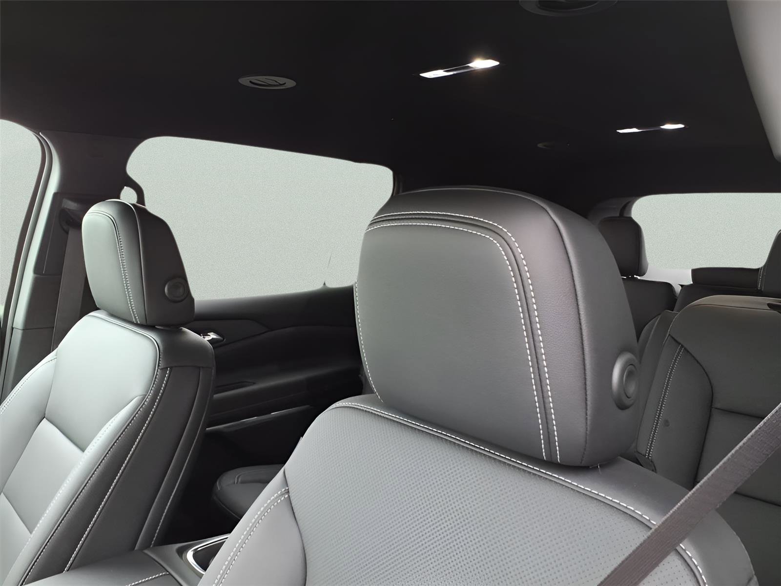 New 2026 Chevrolet Traverse LT w/ Midnight/Sport Edition image 17