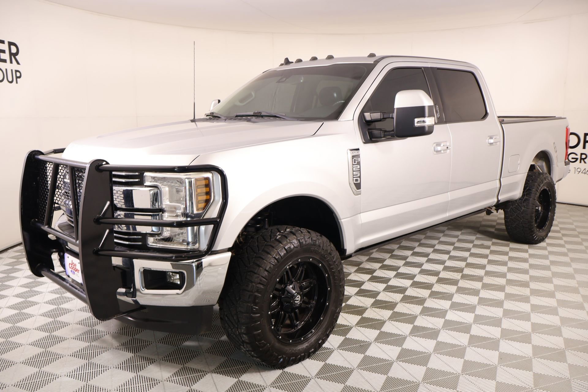 Used 2019 Ford F250 Lariat w/ Lariat Ultimate Package image 11