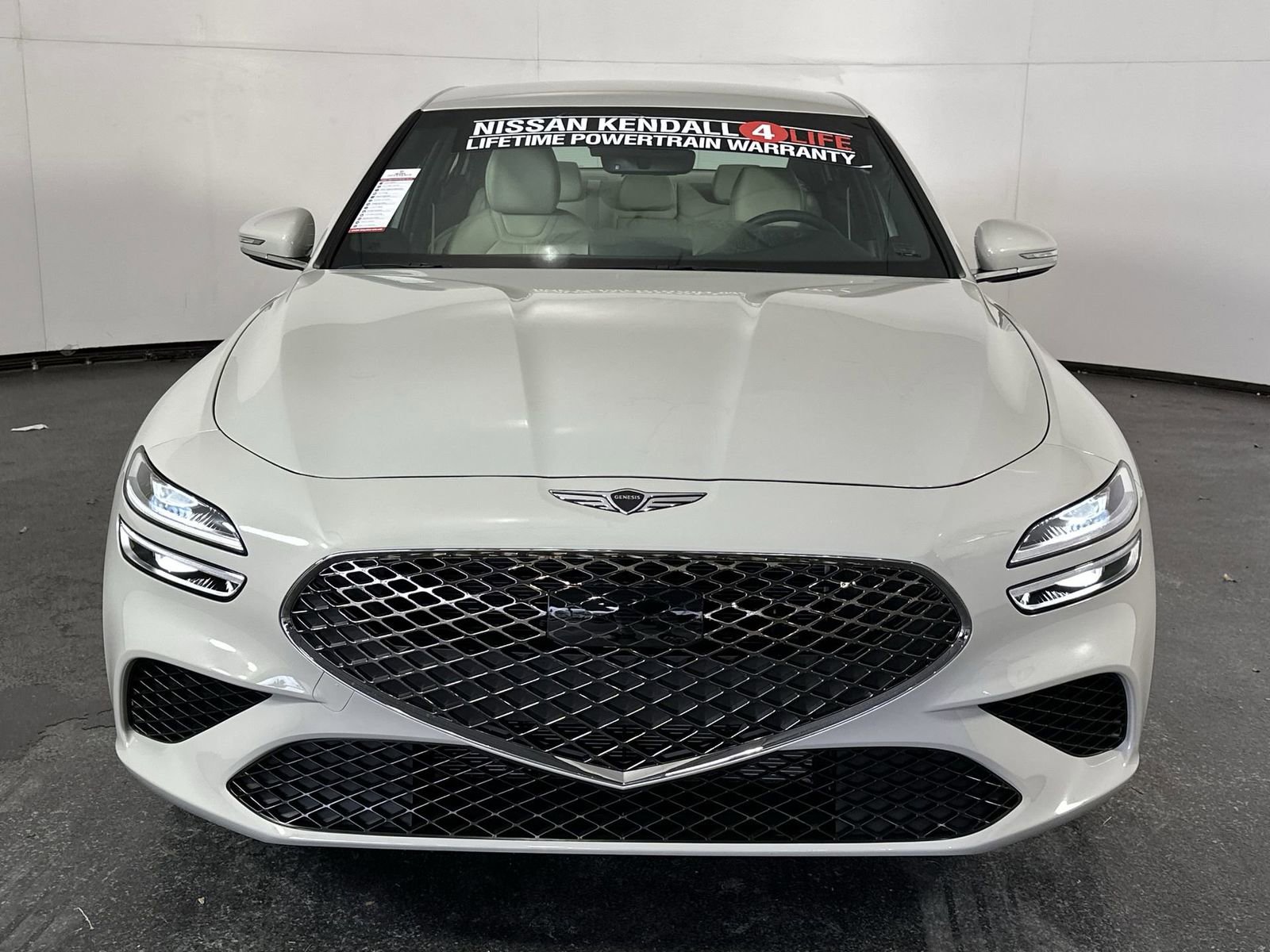Used 2026 Genesis G70 2.5T image 3