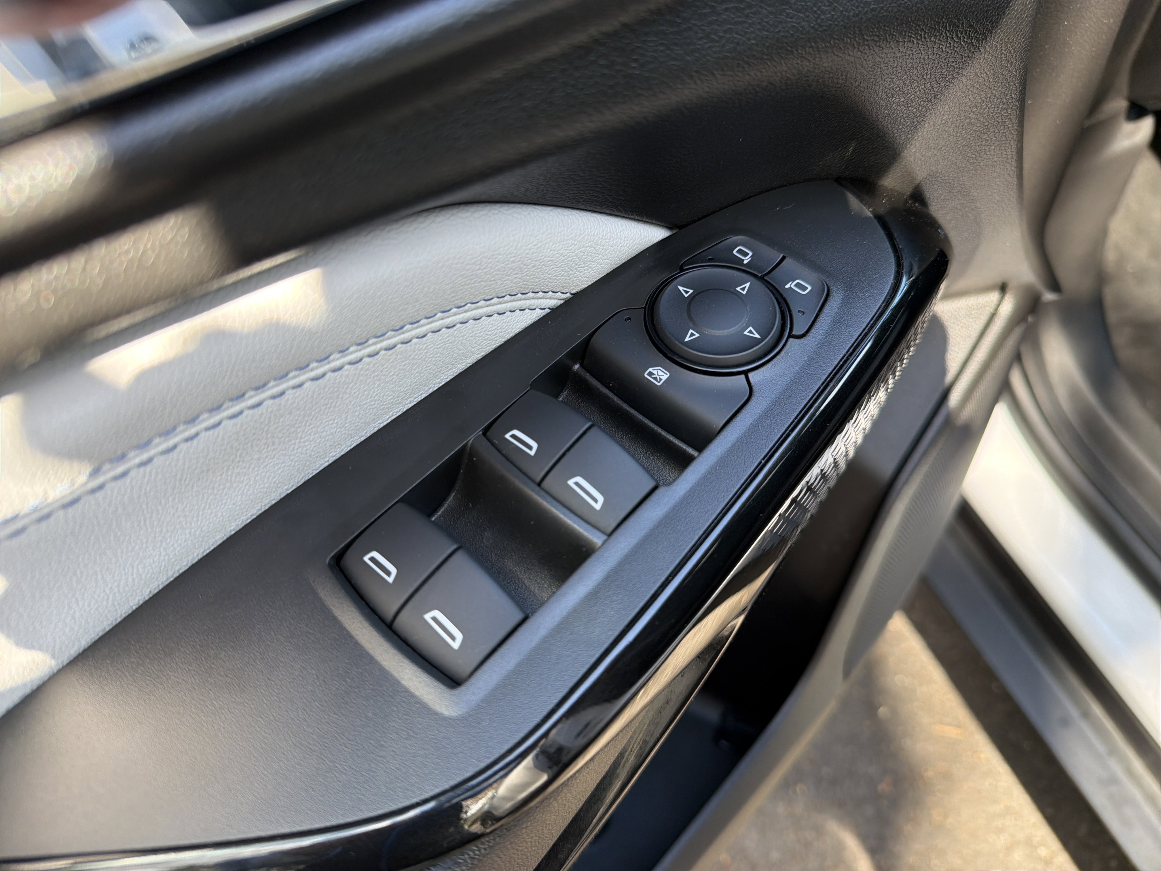 Used 2024 Chevrolet Trax LT w/ Driver Confidence Package image 15