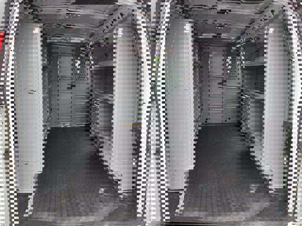 Used 2021 Chevrolet Express 2500 w/ Enhanced Convenience Package image 10