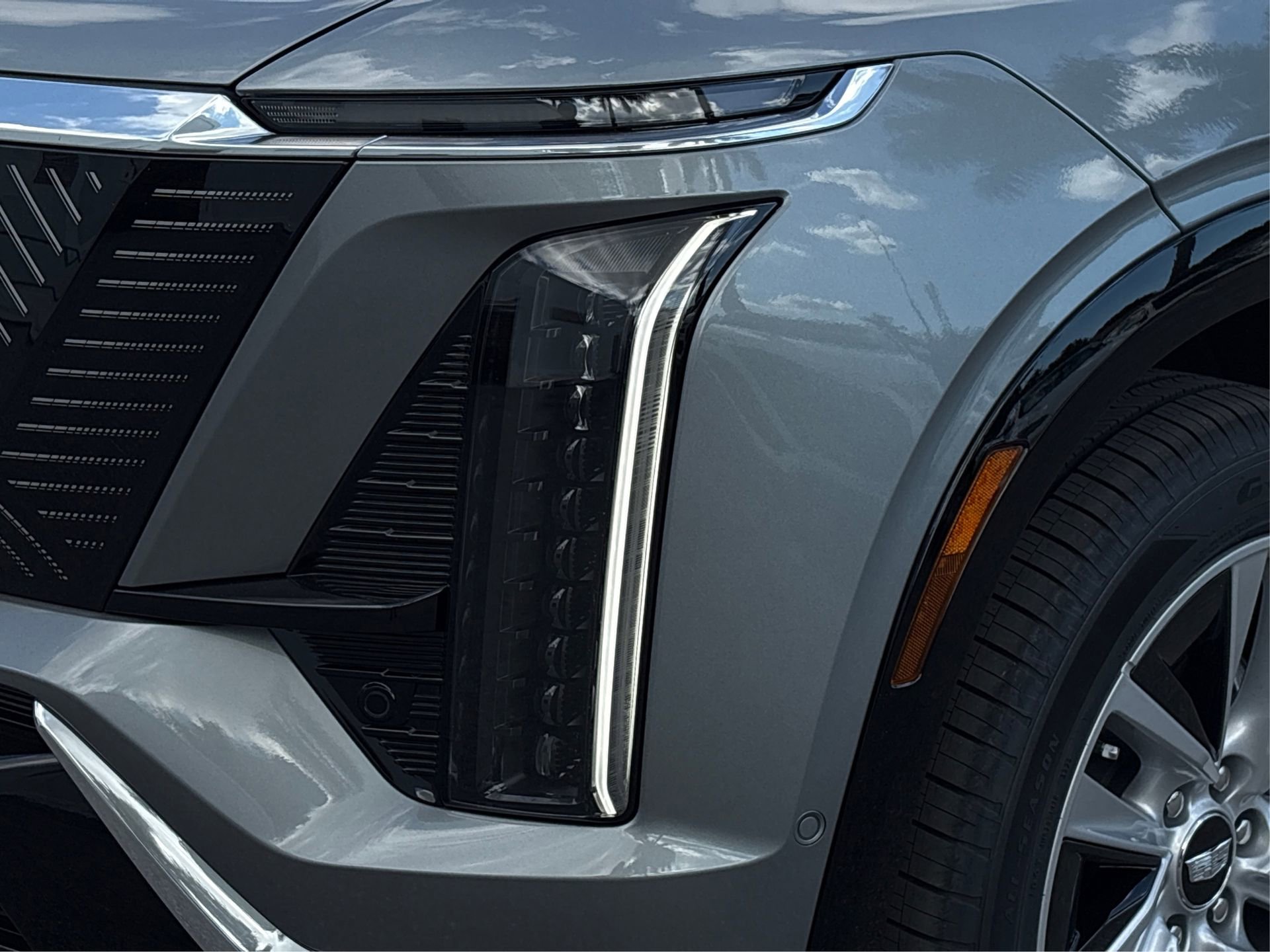 New 2026 Cadillac Vistiq Luxury image 14