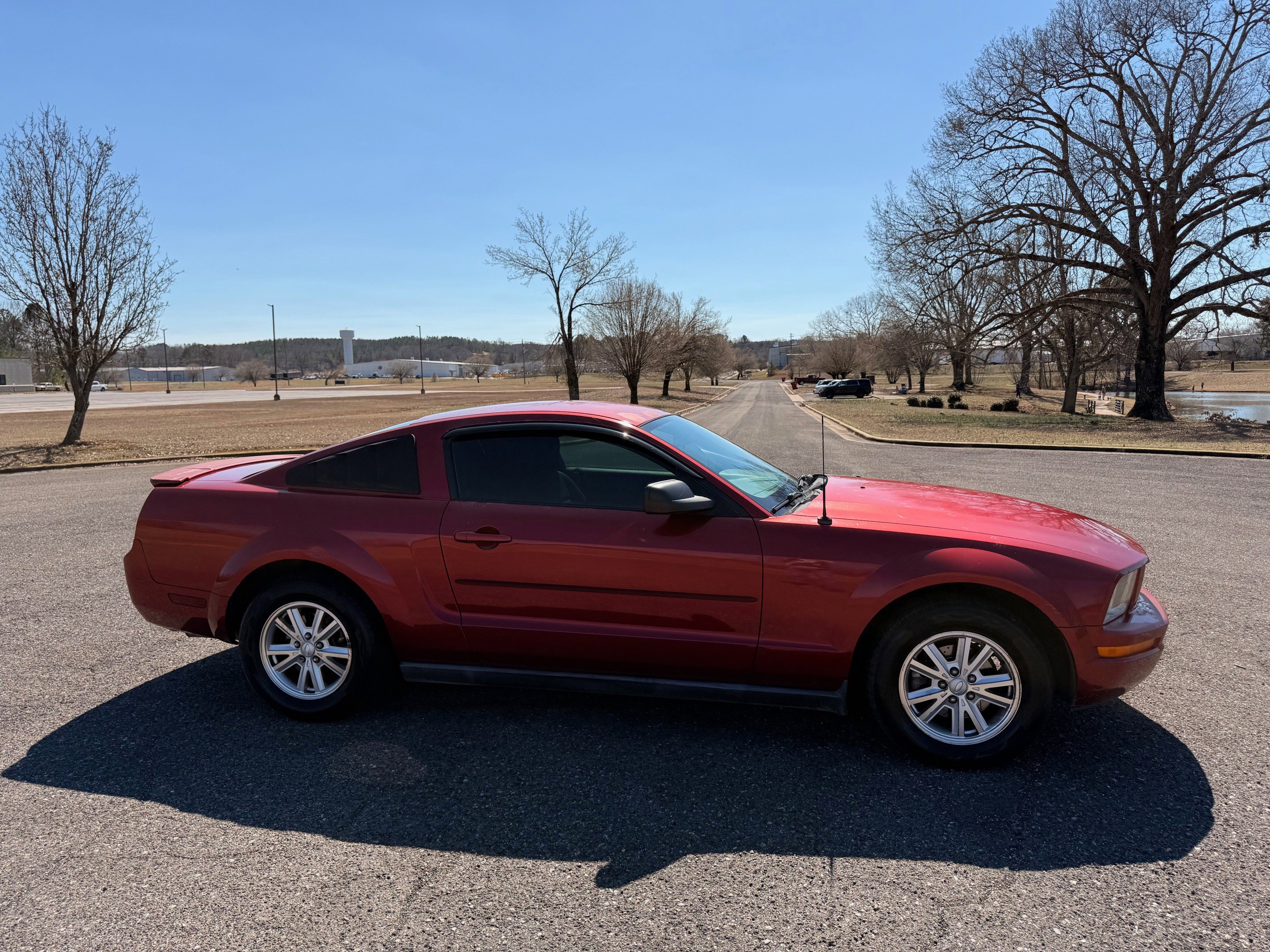 Used 2007 Ford Mustang Coupe RWD image 6