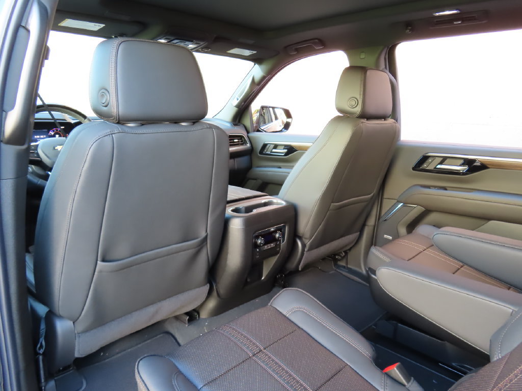 New 2027 Chevrolet Suburban High Country AWD/4WD image 25