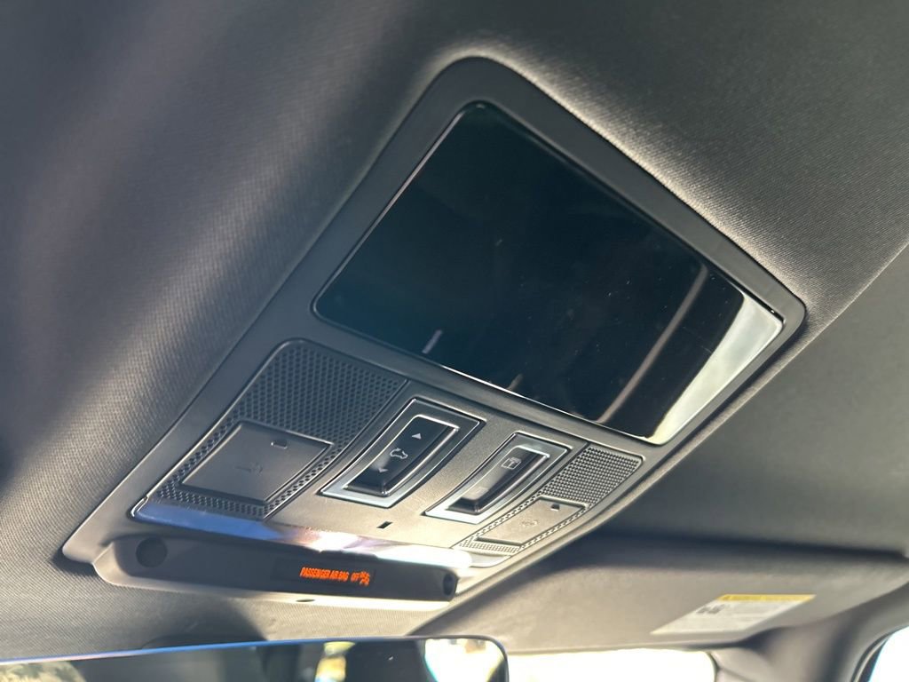 Used 2023 Land Rover Defender 110 X-Dynamic SE image 61