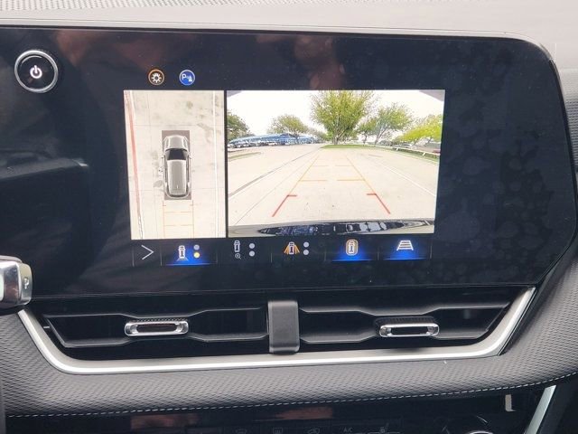 Used 2025 Chevrolet Equinox LT w/ Safety and Technology Package image 6