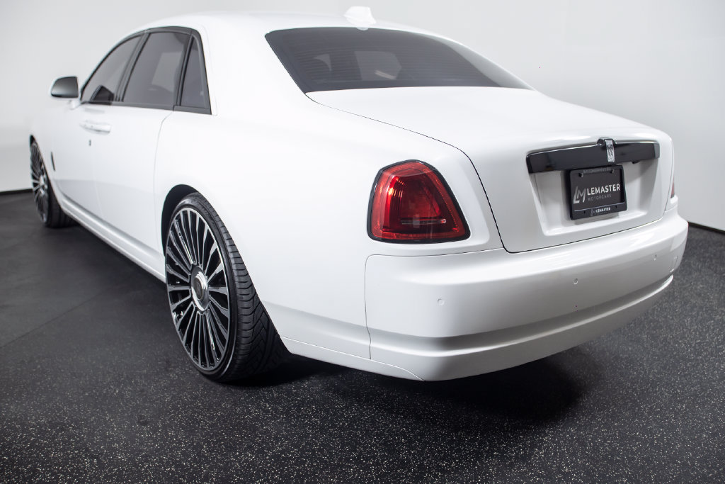Used 2019 Rolls-Royce Ghost RWD image 13