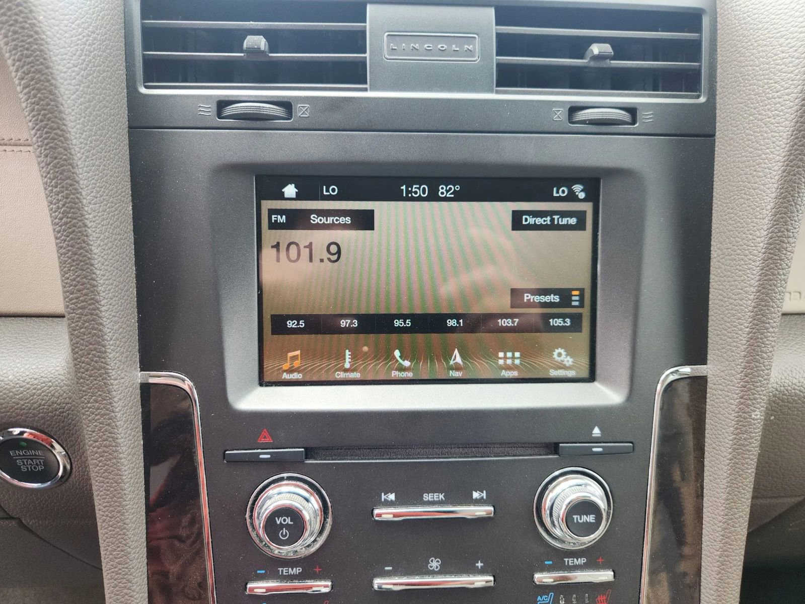 Used 2017 Lincoln Navigator L Select RWD image 16